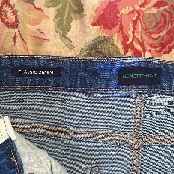 BENETTON JEANS Size 32 x 28 Classic Denim Low Crotch Stretch Cotton Distressed - Picture 7 of 16